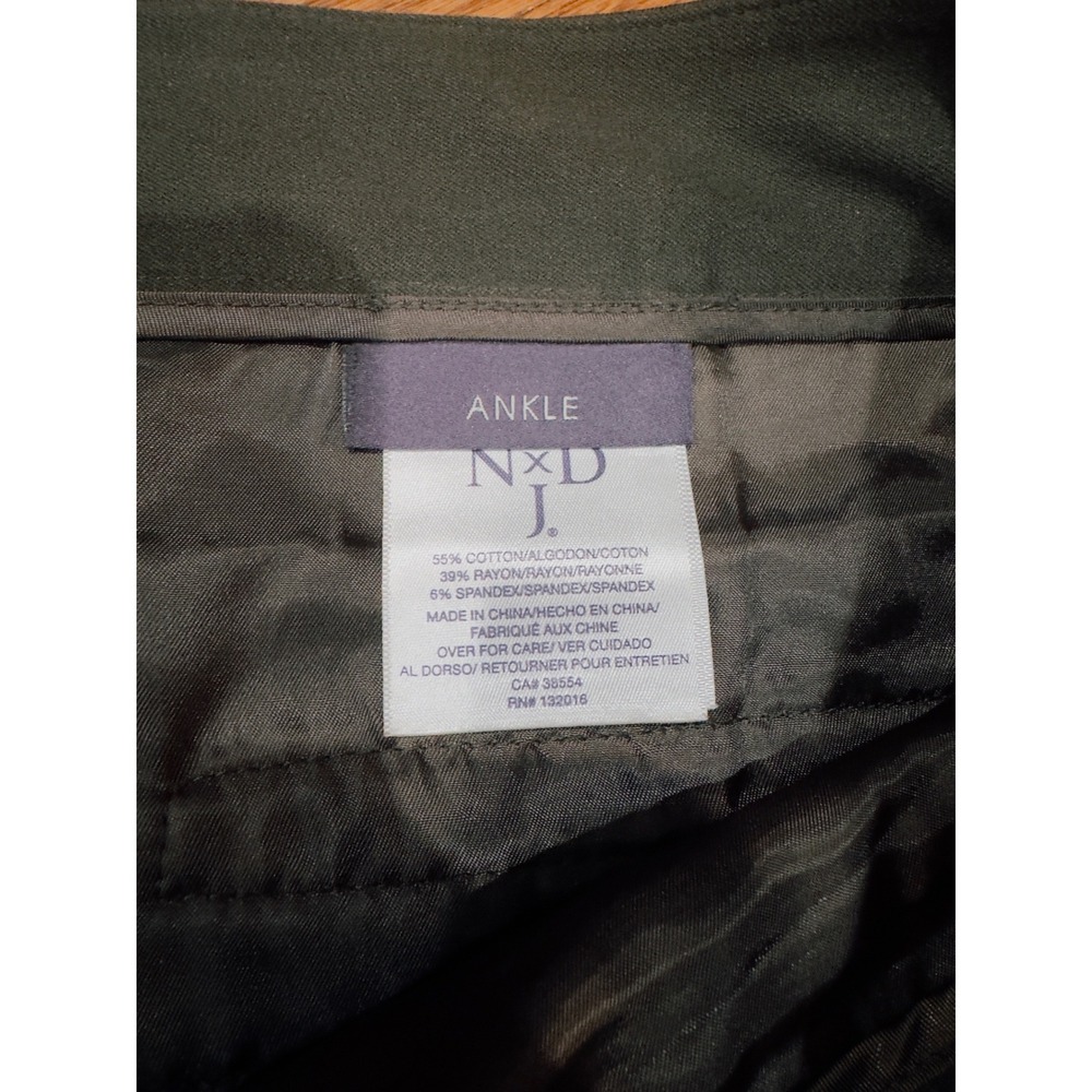 NYDJ Lift Tuck Tech Black Ankle Pants Womens Size 16 Straight Leg Stretch Cotton - Picture 4 of 7